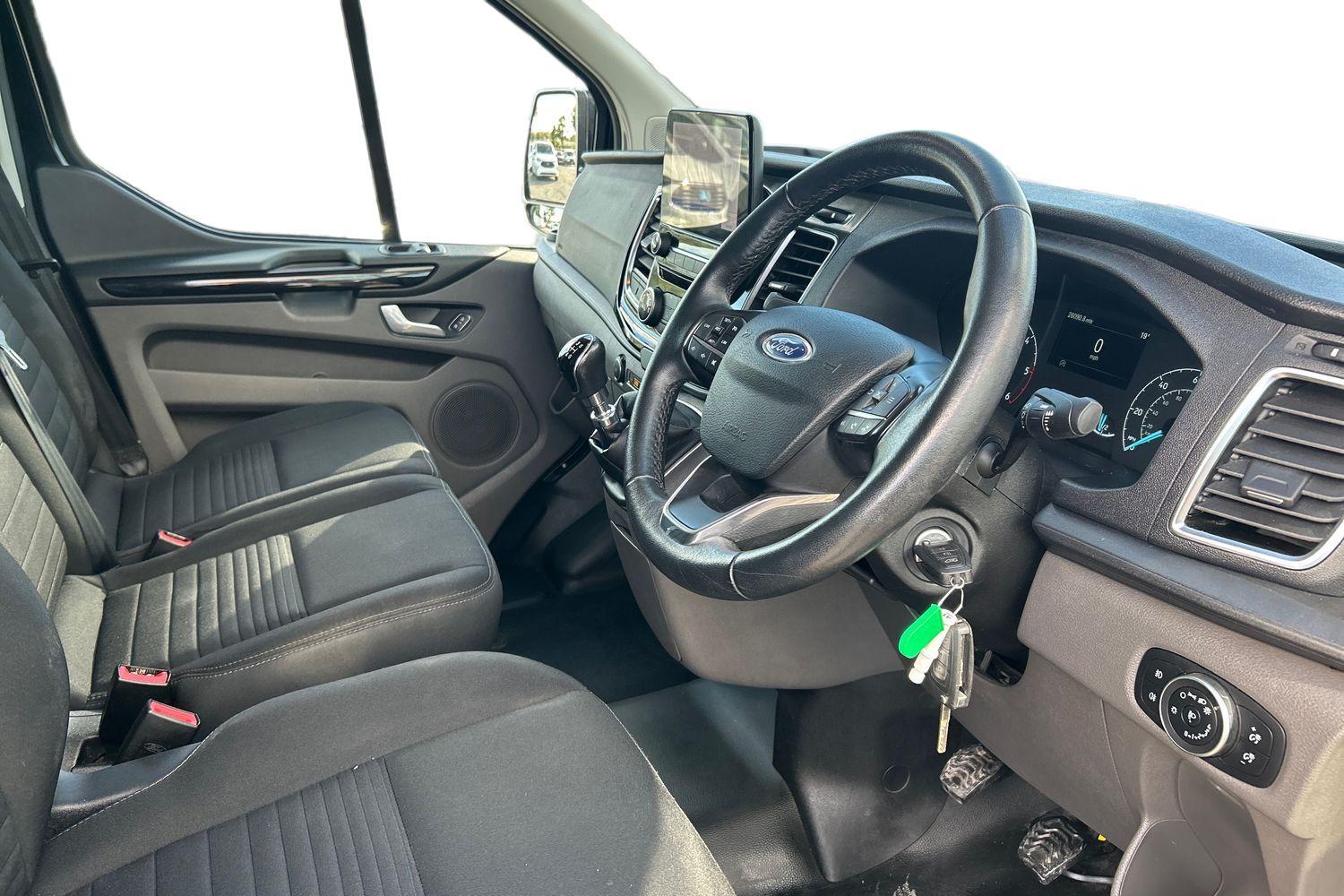 Ford TRANSIT CUSTOM Photo 14