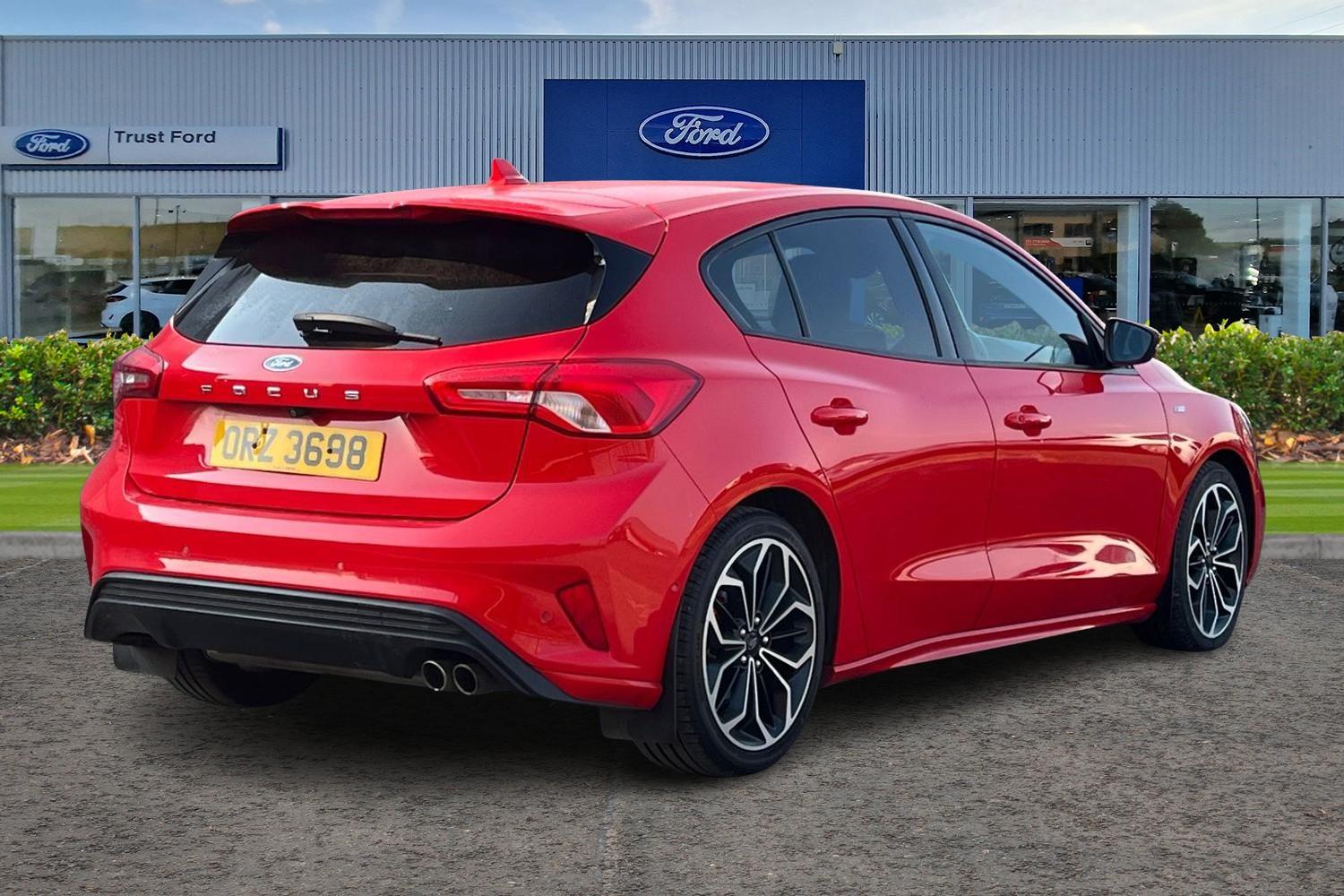 Ford FOCUS Photo 3