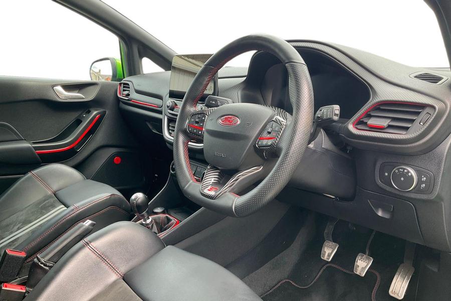 Ford Fiesta Photo autoimg-7a3784f1b838c9a7be0d1cd2e83f4b739cb5b68e.jpg