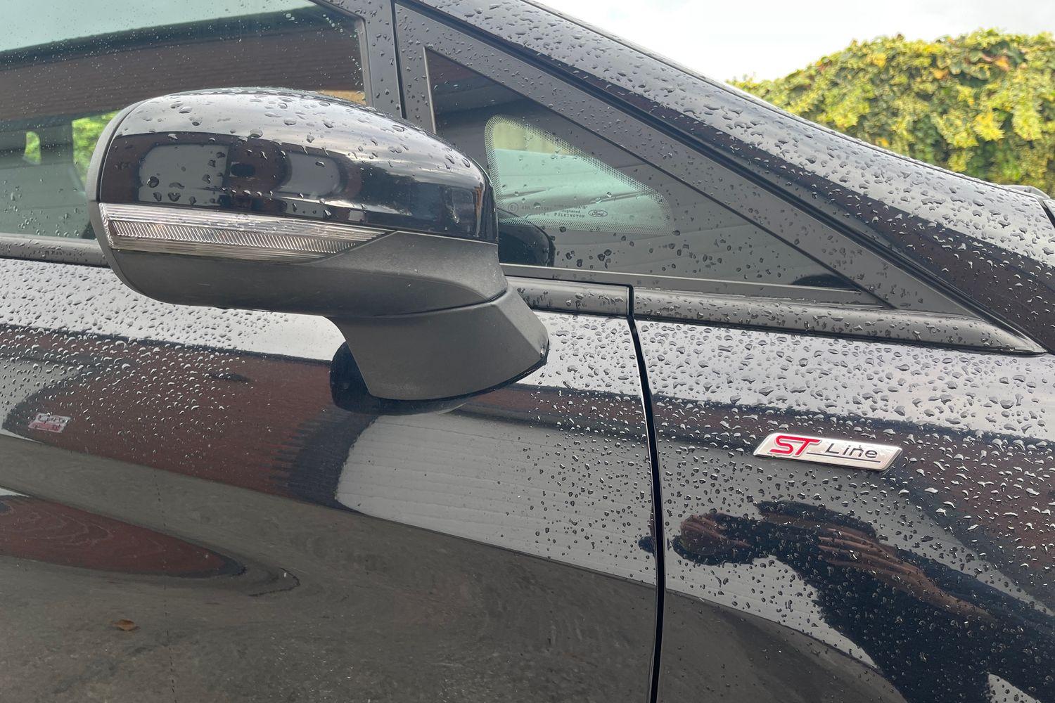Ford FIESTA Photo 37