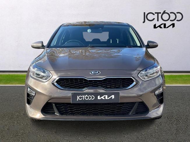 KIA Ceed Photo 8