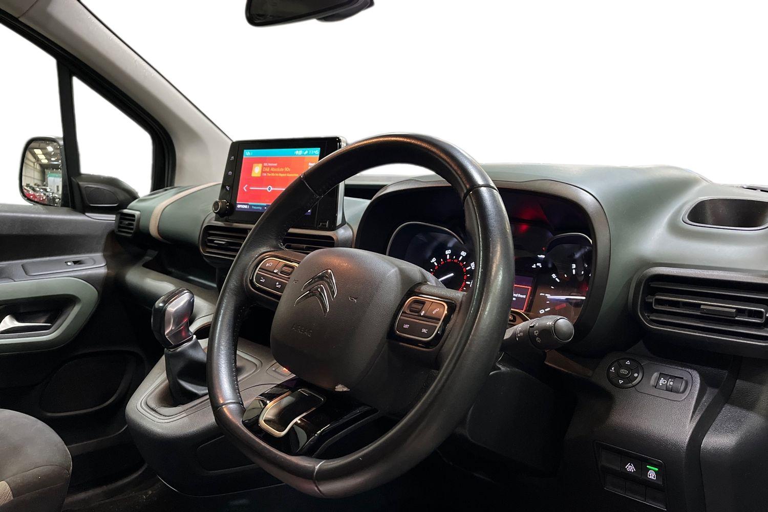 Citroen BERLINGO Photo 8