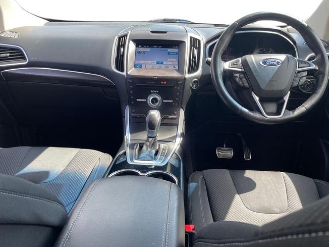 FORD Edge Photo 10