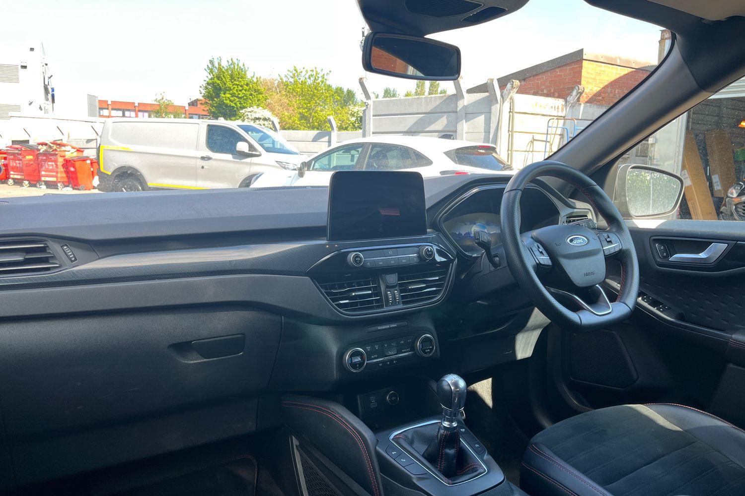Ford KUGA Photo 17