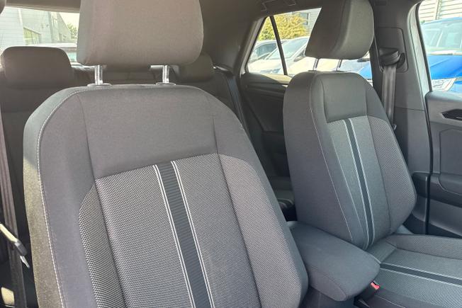 VOLKSWAGEN T-Roc Photo 27