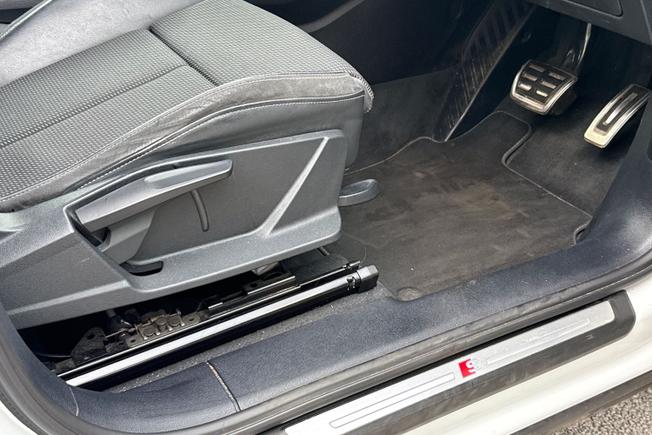 AUDI Q3 Photo 30