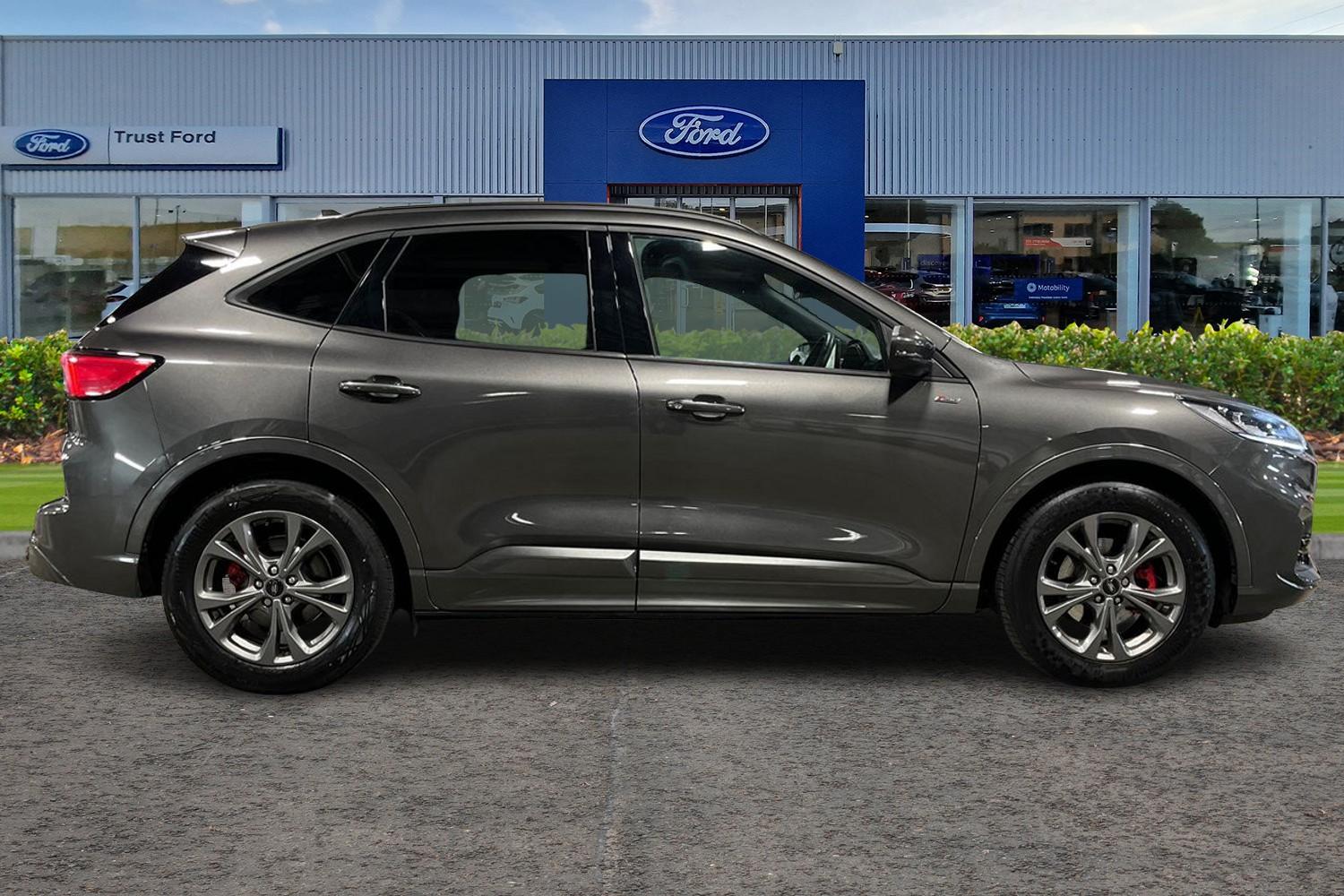 Ford KUGA Photo 2