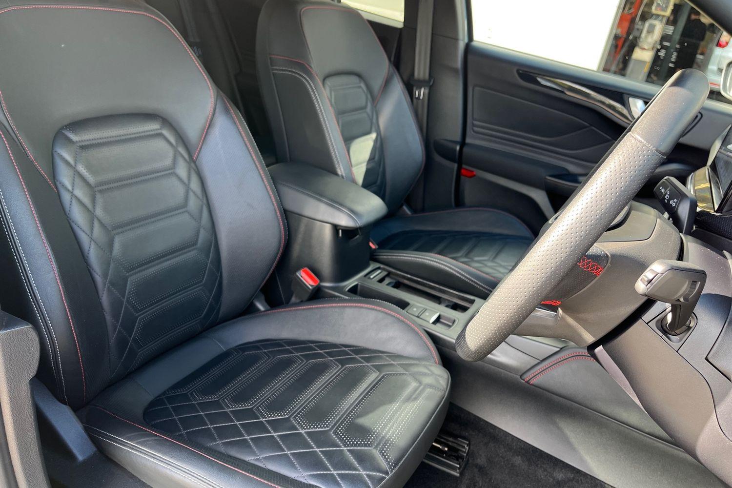 Ford Focus Photo 16
