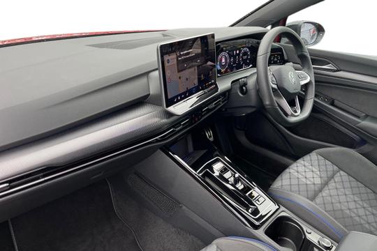 Volkswagen Golf Photo autoimg-7a620196174d159495e94b78a7c7e2b8f491aaa4.jpg