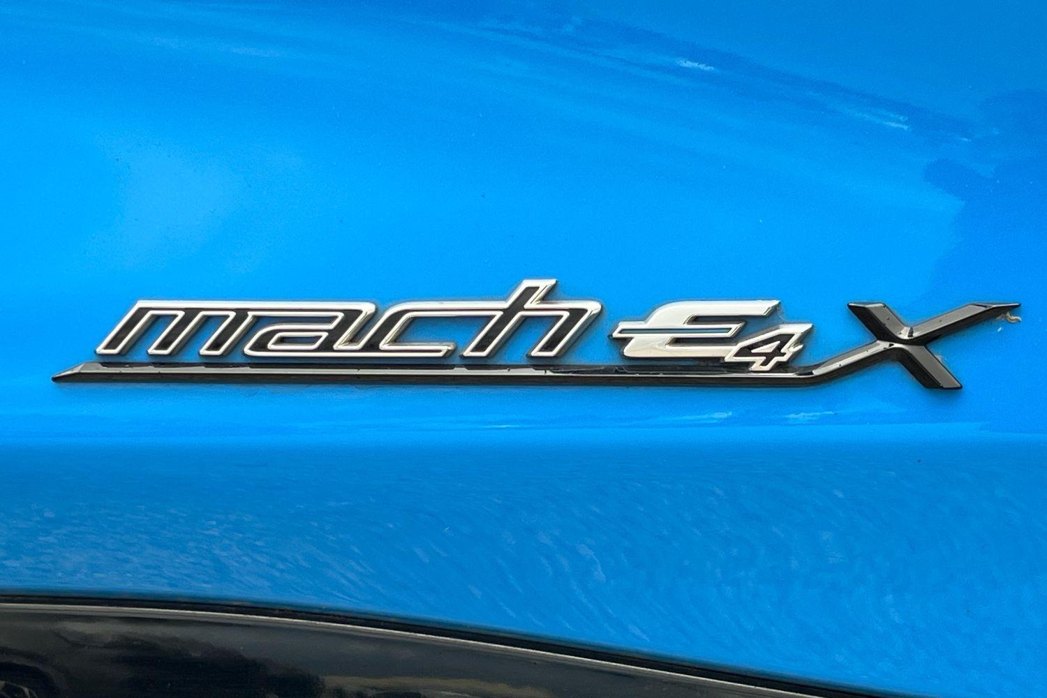 Ford Mustang Mach-E Photo 39