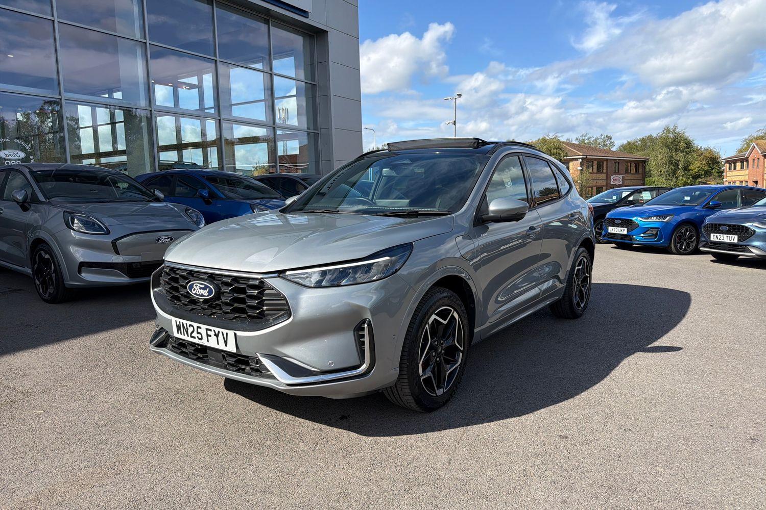 Ford KUGA Photo 35