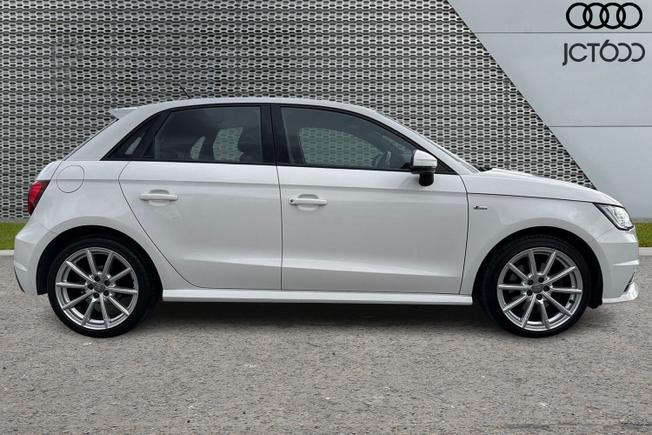 Audi A1 Photo 4
