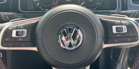 Volkswagen Golf GTI Performance Photo 39