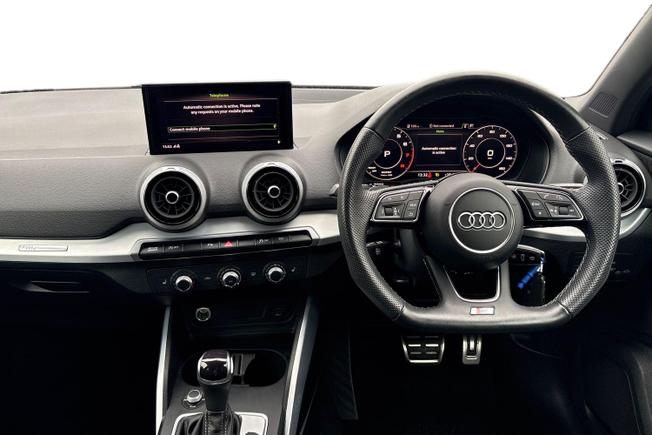 Audi Q2 Photo 10