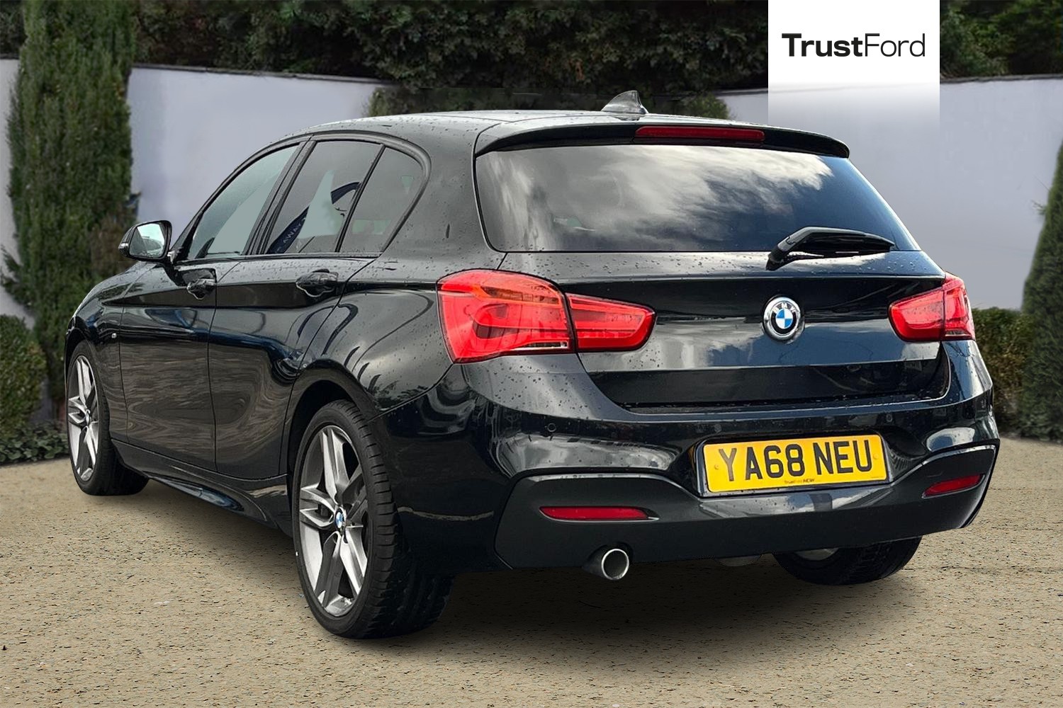 BMW 1 Series Photo 1