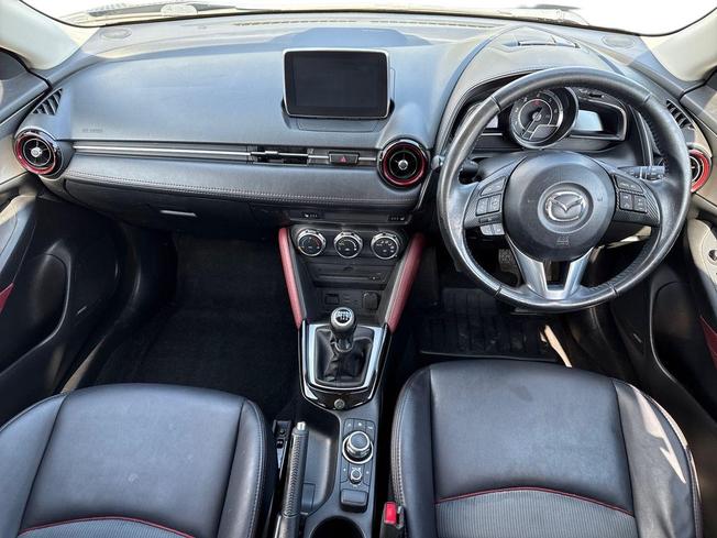 MAZDA CX-3 Photo 10