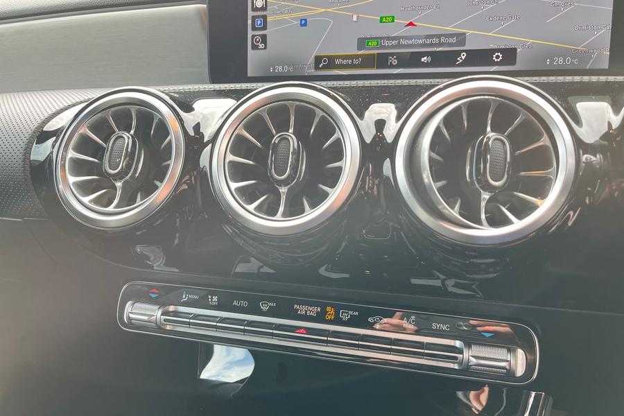Mercedes-Benz CLA Photo autoimg-7a7a41ad251d6da19d8705ddae0b157bcf3765b5.jpg