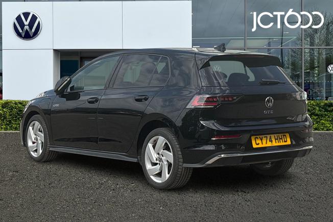 VOLKSWAGEN Golf Photo 3