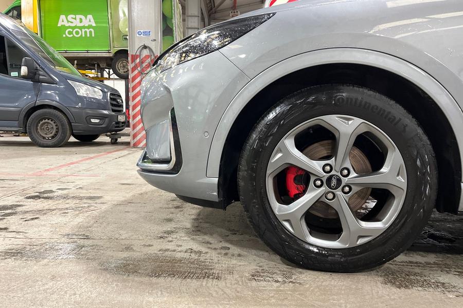 Ford KUGA Photo autoimg-7a7f5fc2e819f7d337a352a85f0b04ae00768aa3.jpg