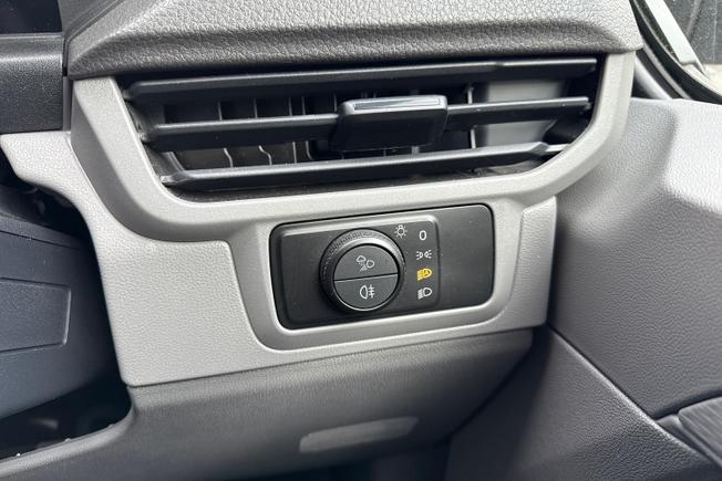 VOLKSWAGEN Transporter Photo 32