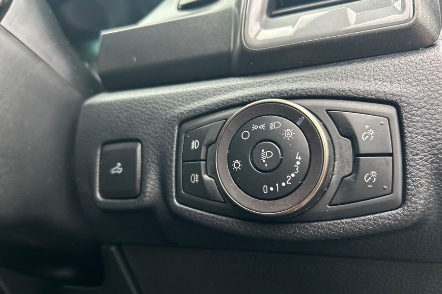 Ford RANGER Photo autoimg-7a8008832773ebba9ad00cea2d5866247037afc8.jpg