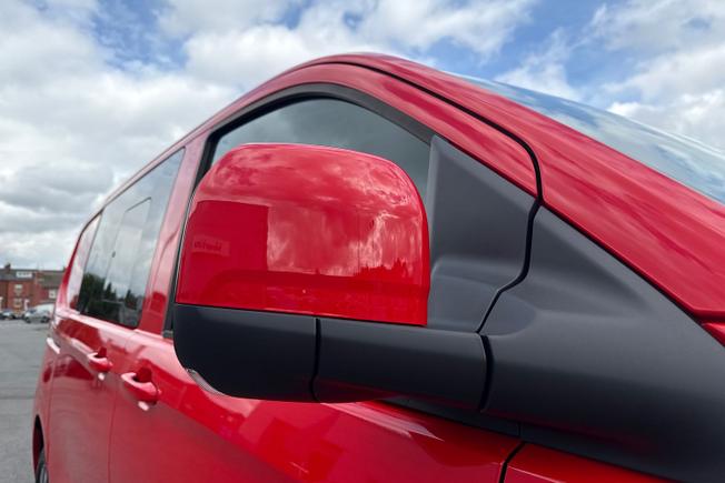 Volkswagen E-Transporter Photo 20