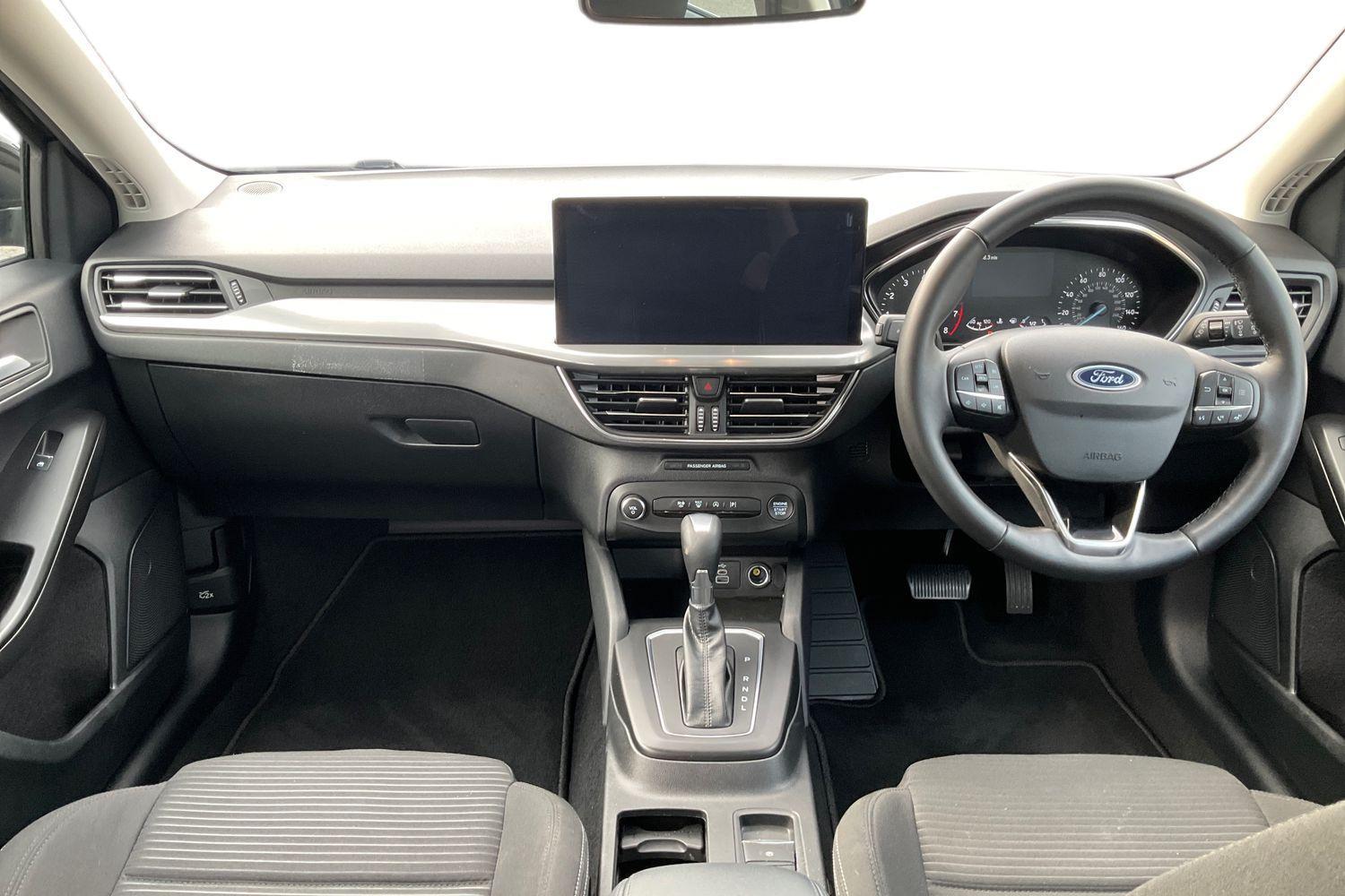 Ford Focus Photo 9