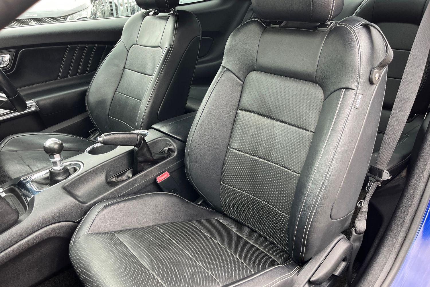 Ford MUSTANG Photo 18