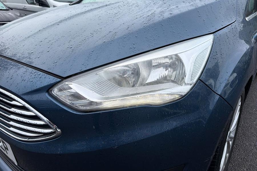 Ford GRAND C-MAX Photo autoimg-7a89951c1f928e4d4d5fb6e627d9437a976e0b32.jpg