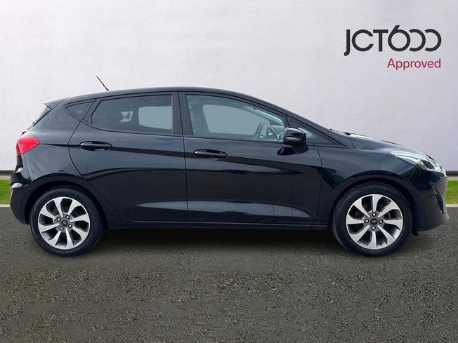 Ford Fiesta Photo 4