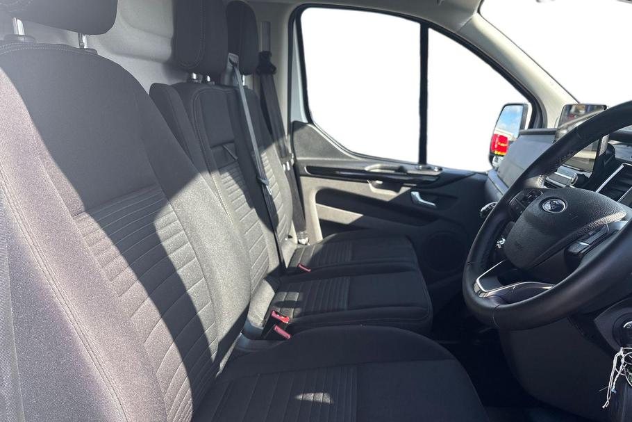 Used FORD TRANSIT CUSTOM MM73UHT 11