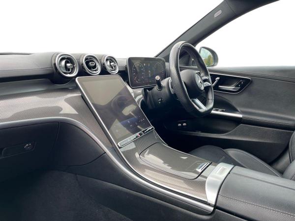 Mercedes-Benz C Class Photo autoimg-7a946b8f66370cdc360d52a6e5c6dd97184180e4.jpg