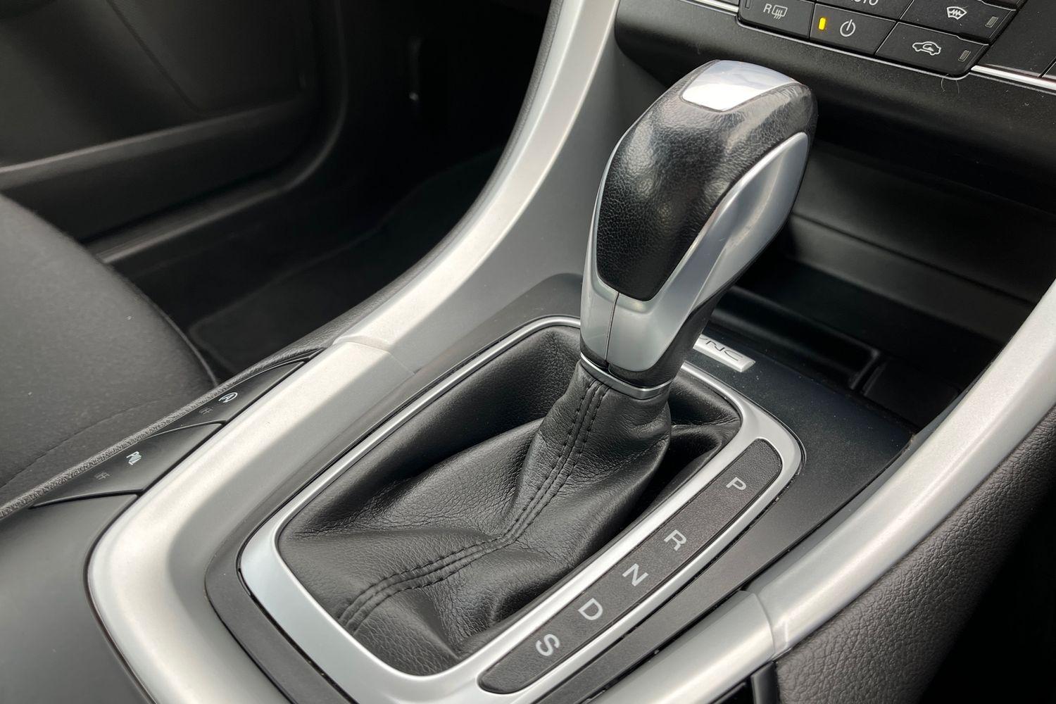 Ford MONDEO Photo 30