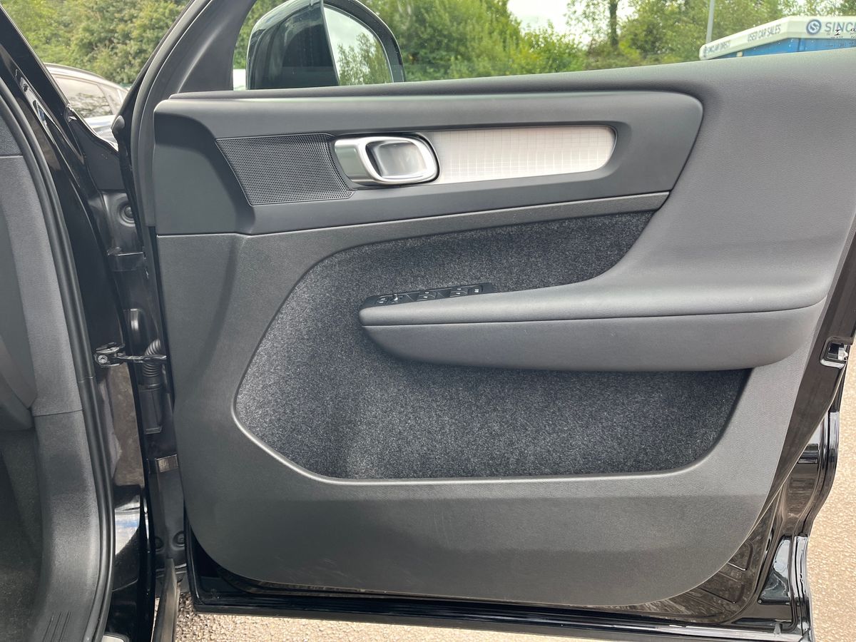 Volvo XC40 Photo 26