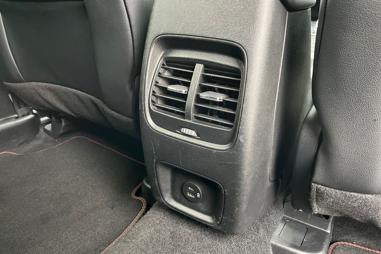 Ford Kuga Photo 25