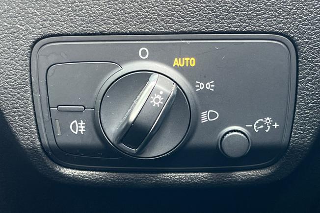 AUDI Q2 Photo 32
