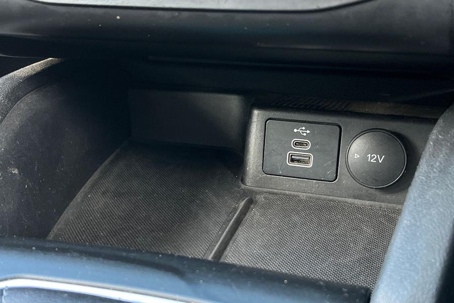 Ford Focus Photo autoimg-7a9e81f08611b109260adde88be88e5d1a56a9f7.jpg