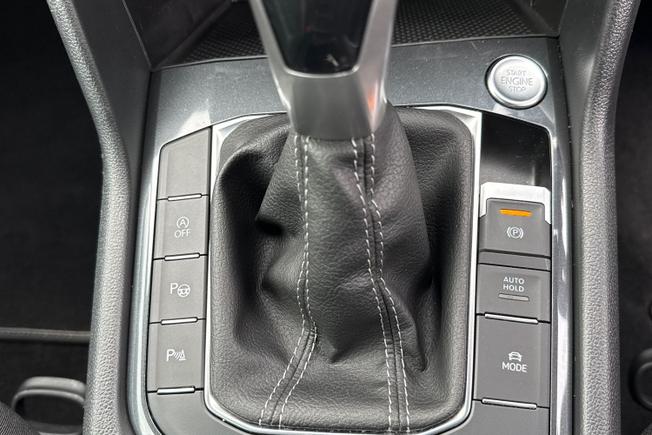 VOLKSWAGEN Tiguan Photo 25