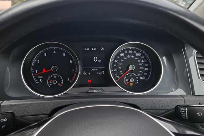 VOLKSWAGEN Golf Photo 15