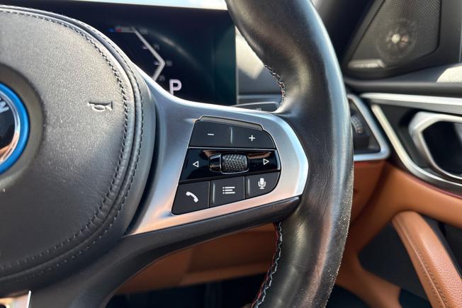 BMW I4 Photo 17