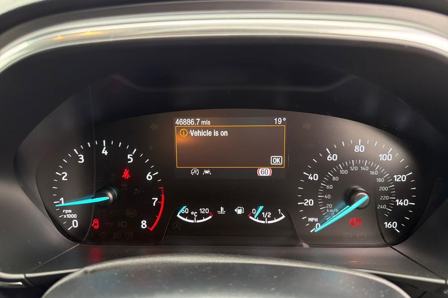 Ford Focus Photo autoimg-7aa4748354651334f33df798f24709878410cace.jpg