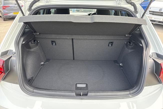 VOLKSWAGEN Polo Photo 12