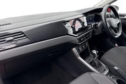 VOLKSWAGEN Polo Photo 2