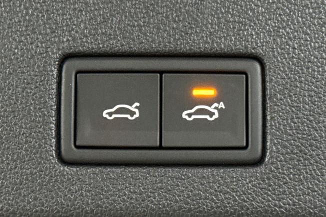 VOLKSWAGEN Touareg Photo 30