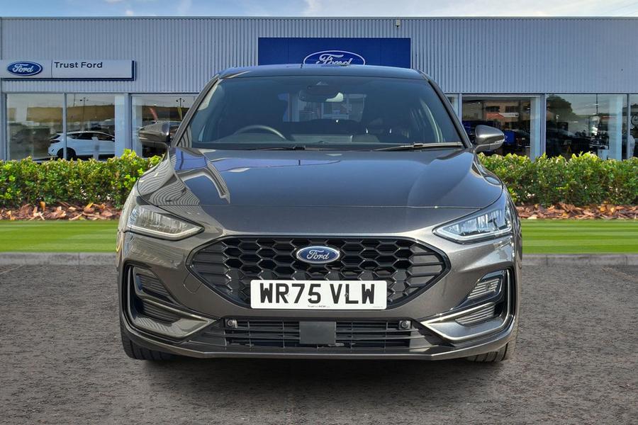 Ford FOCUS Photo autoimg-7aa7a817f3b1e111bcadefa0207b2a1cd36cc1f2.jpg