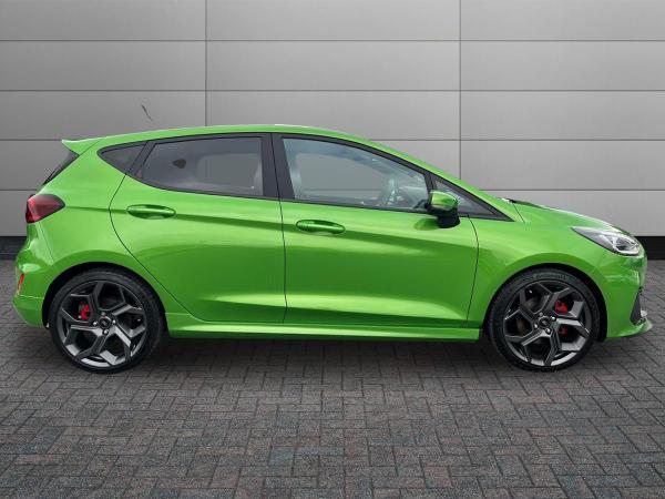 Ford Fiesta Photo autoimg-7aaab44a16df4f19b07655cb9b7aa27b13e63ad3.jpg
