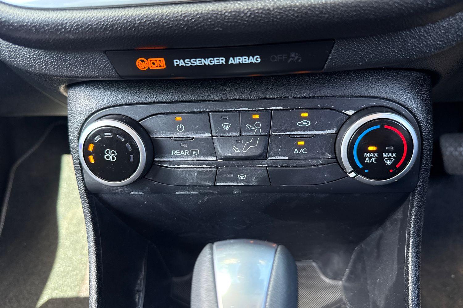 Ford Fiesta Photo 28