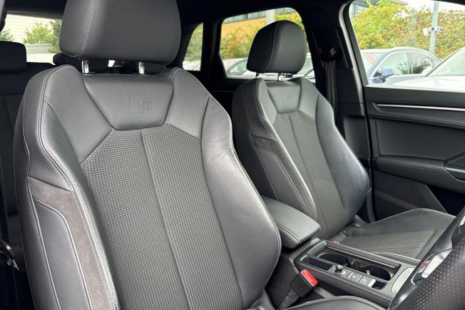 Audi Q3 Photo 25