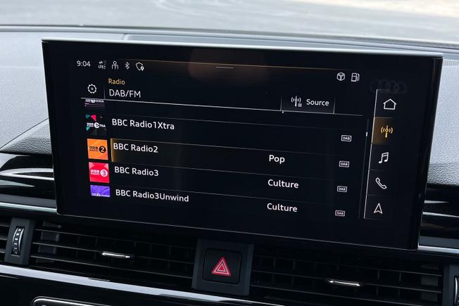 AUDI A4 Photo 33