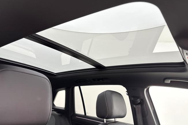 VOLKSWAGEN Tiguan Photo 26